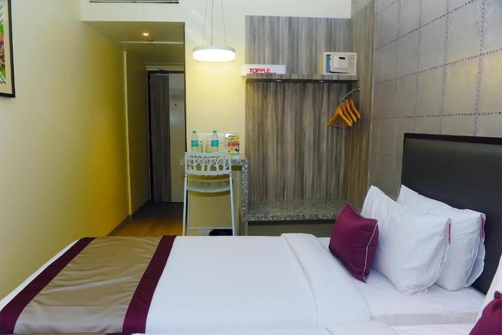 7 Apple Hotel, Vadodara Exteriör bild