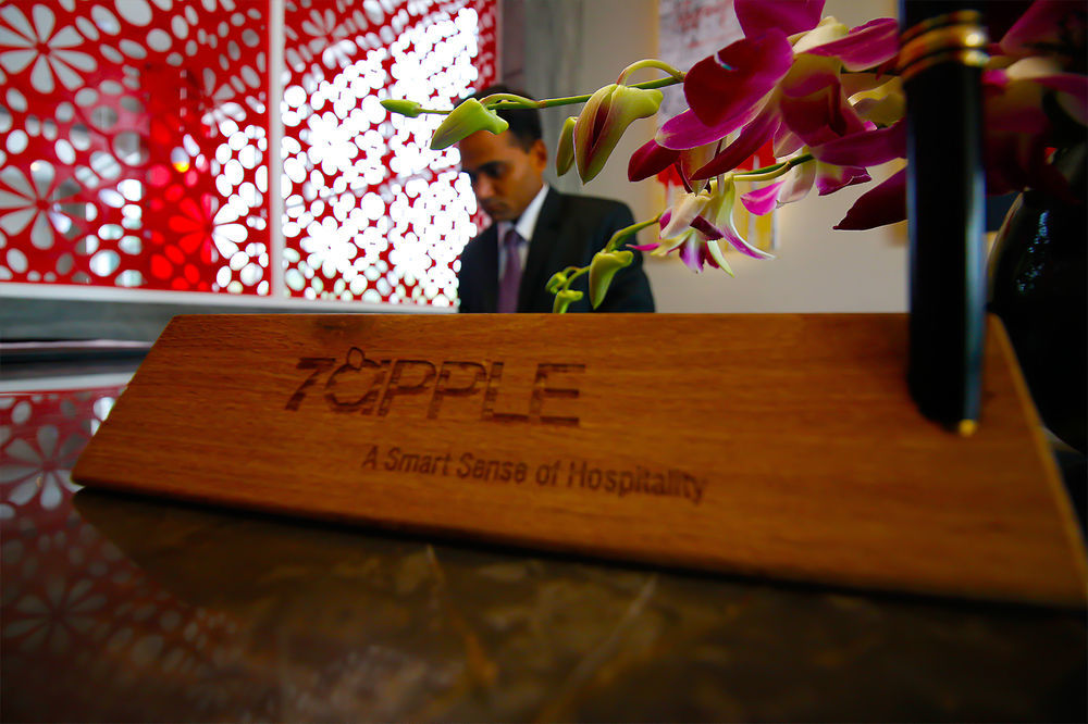 7 Apple Hotel, Vadodara Exteriör bild